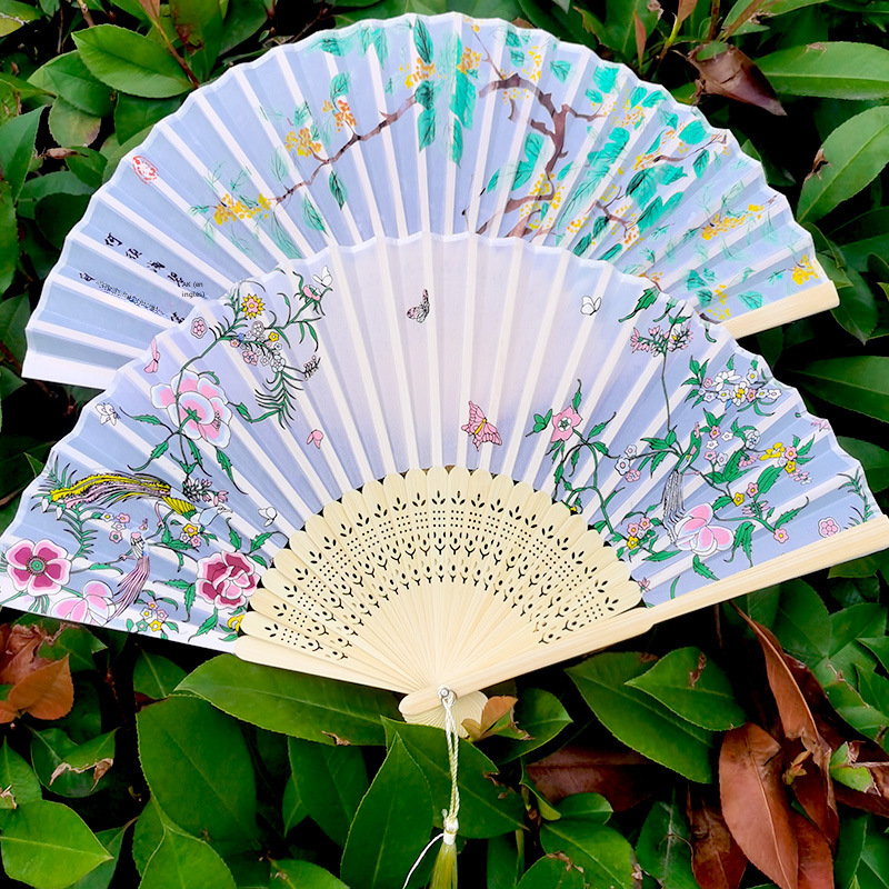Traditional Chinese Women's Folding Bamboo Silk Fan